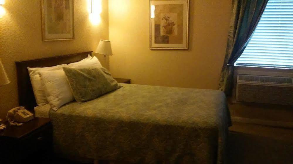 Athens Hotel & Suites Houston Ngoại thất bức ảnh